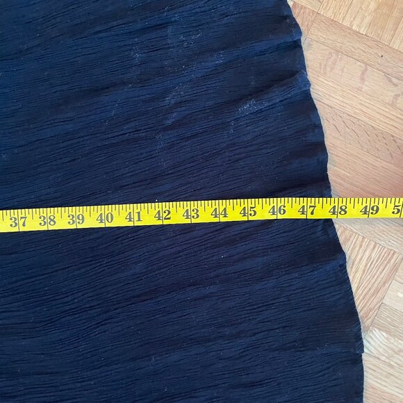 High-low flowy embroidered black dress - Picture 8 of 11